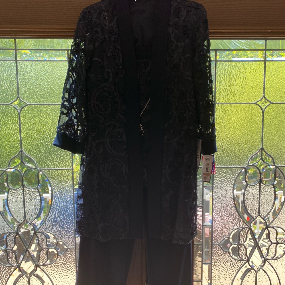 Navy blue mother of the bride outfit